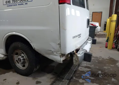 2015 GMC Savana 2500 Work Van из США, поврежденный, VIN 1GTW7FCF5F1904423